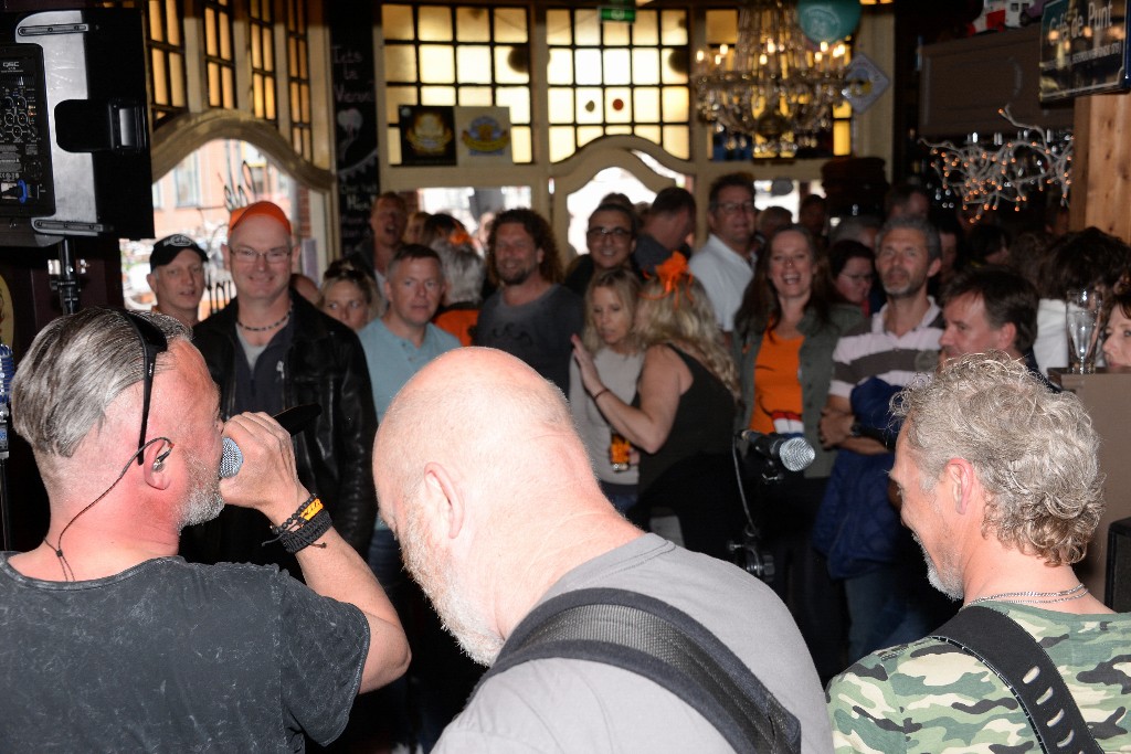 ../Images/Roved in de Punt op koningsdag 2019 130.jpg